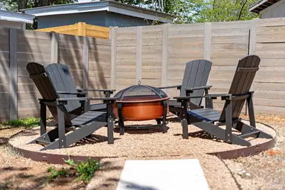 510 N Orange Street, Fredericksburg, TX 78624 - Photo 27