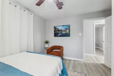 2105 E 17th Street, Austin, TX 78702 - Photo 13