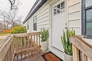 2105 E 17th St, Austin, TX 78702 - Photo 1