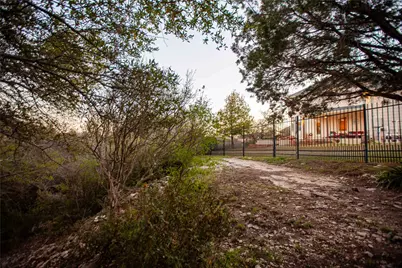 1432 Tom Sawyer Road, Dripping Springs, TX 78620 - Photo 35