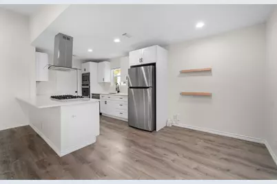 6512 Arnold Drive, Austin, TX 78723 - Photo 9