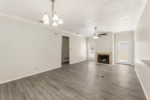 5737 N Scout Island Cir, Austin, TX 78731 - Photo 7