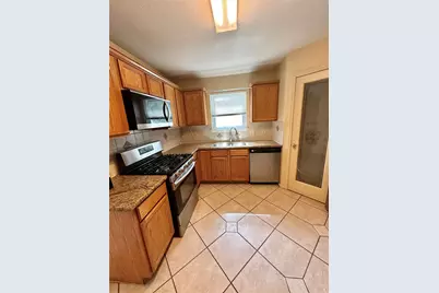 6913 Sabrina Drive, Austin, TX 78747 - Photo 9