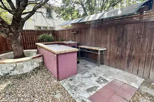 6913 Sabrina Dr, Austin, TX 78747 - Photo 33