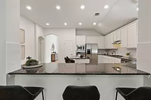 1212 Grand Champion Dr, Austin, TX 78732 - Photo 9