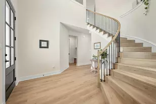 997 Sage Thrasher Cir, Dripping Springs, TX 78620 - Photo 17