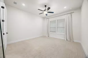 997 Sage Thrasher Cir, Dripping Springs, TX 78620 - Photo 13