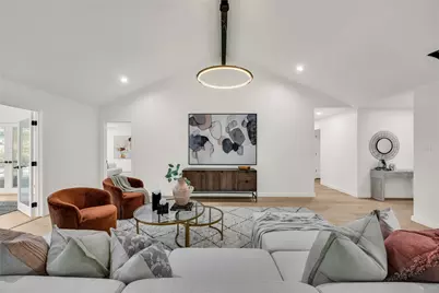 2501 Crownspoint Drive, Austin, TX 78748 - Photo 9