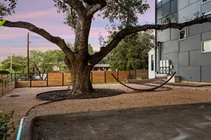 1500 Summit St, Austin, TX 78741 - Photo 33