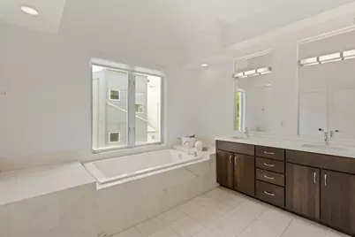 1500 Summit Street #5, Austin, TX 78741 - Photo 23