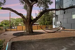 1500 Summit St, Austin, TX 78741 - Photo 39