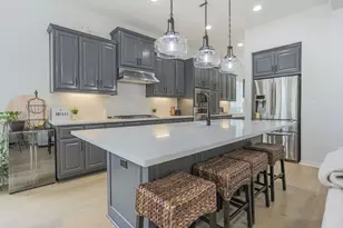 208 Mirafield Ln, Austin, TX 78737 - Photo 5