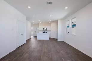 127 Orange Flame Blvd, Uhland, TX 78640 - Photo 9