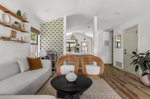 2508 E 9th St, Austin, TX 78702 - Photo 5