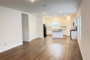 138 Milliner Loop, Hutto, TX 78634 - Photo 7