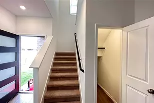 138 Milliner Loop, Hutto, TX 78634 - Photo 5