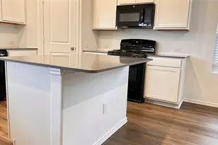 138 Milliner Loop, Hutto, TX 78634 - Photo 9