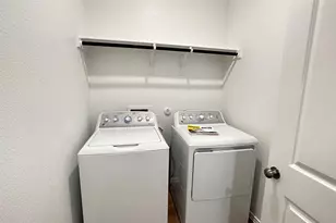 138 Milliner Loop, Hutto, TX 78634 - Photo 11