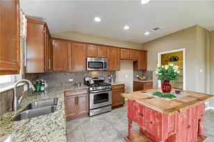 18800 Alnwick Castle Dr, Pflugerville, TX 78660 - Photo 11