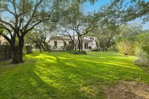 4720 Rockcliff Rd, Austin, TX 78746 - Photo 7