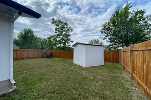 7102 Villita Avenida St, Austin, TX 78741 - Photo 9