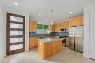 1114 Walton Ln, Austin, TX 78721 - Photo 5