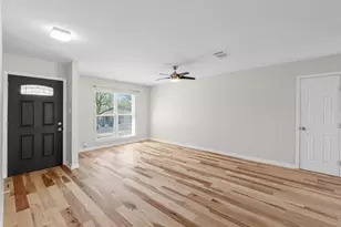 2312 Rogge Ln, Austin, TX 78723 - Photo 3