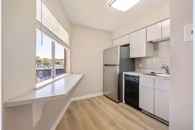 1840 Burton Drive #155, Austin, TX 78741 - Photo 5