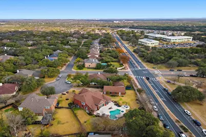 5705 Ballenton Court, Austin, TX 78739 - Photo 25