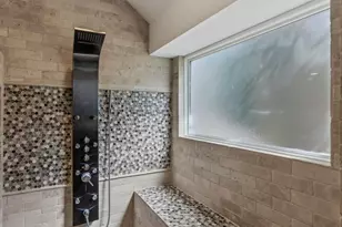 5705 Ballenton Ct, Austin, TX 78739 - Photo 13