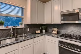 18400 Deep Well Dr, Austin, TX 78738 - Photo 9