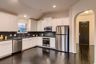 18400 Deep Well Dr, Austin, TX 78738 - Photo 7