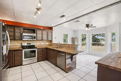 105 Daisy Lane, Bastrop, TX 78602 - Photo 11