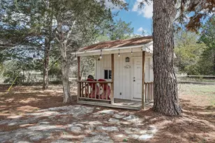 105 Daisy Ln, Bastrop, TX 78602 - Photo 33