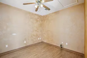 105 Daisy Ln, Bastrop, TX 78602 - Photo 17