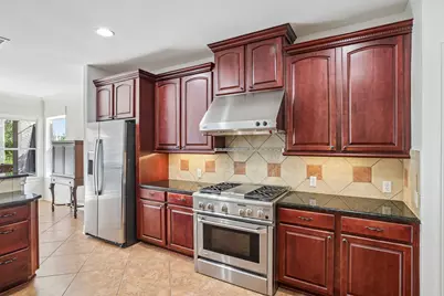 11400 Woodland Hills Trail, Austin, TX 78732 - Photo 7