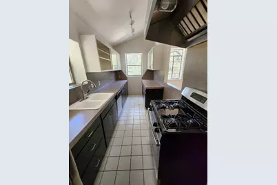 850 Forest View Drive, West Lake Hills, TX 78746 - Photo 23