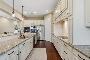 17207 Raynham Hill Dr, Austin, TX 78738 - Photo 13