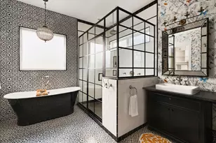 703 E Live Oak St, Austin, TX 78704 - Photo 17