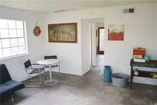 6900 Manor Rd, Austin, TX 78723 - Photo 5