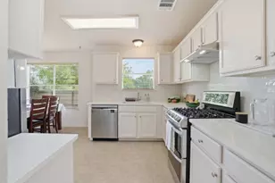 4405 Hoffman Dr, Austin, TX 78749 - Photo 17