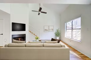 512 Eberhart Ln, Austin, TX 78745 - Photo 3