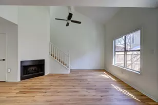 512 Eberhart Ln, Austin, TX 78745 - Photo 7