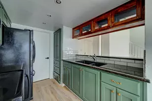 512 Eberhart Ln, Austin, TX 78745 - Photo 11