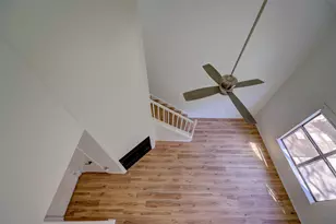 512 Eberhart Ln, Austin, TX 78745 - Photo 33
