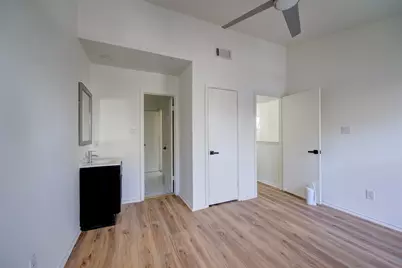 512 Eberhart Lane #1403, Austin, TX 78745 - Photo 29