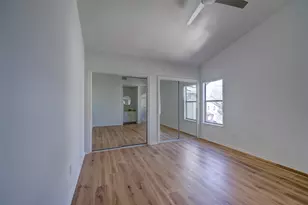 512 Eberhart Ln, Austin, TX 78745 - Photo 23