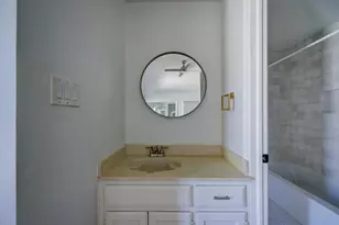 512 Eberhart Ln, Austin, TX 78745 - Photo 25