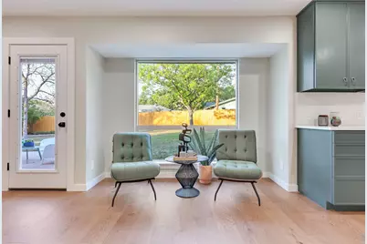 2504 Deerfoot Trail, Austin, TX 78704 - Photo 11