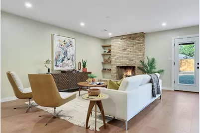 2504 Deerfoot Trail, Austin, TX 78704 - Photo 9